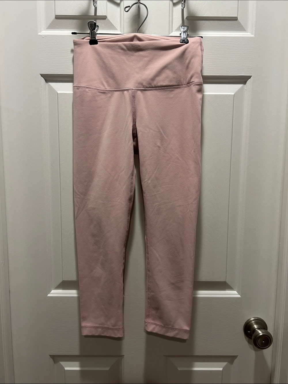 Yogalicious Blush Pink High-Waist Capri Leggings